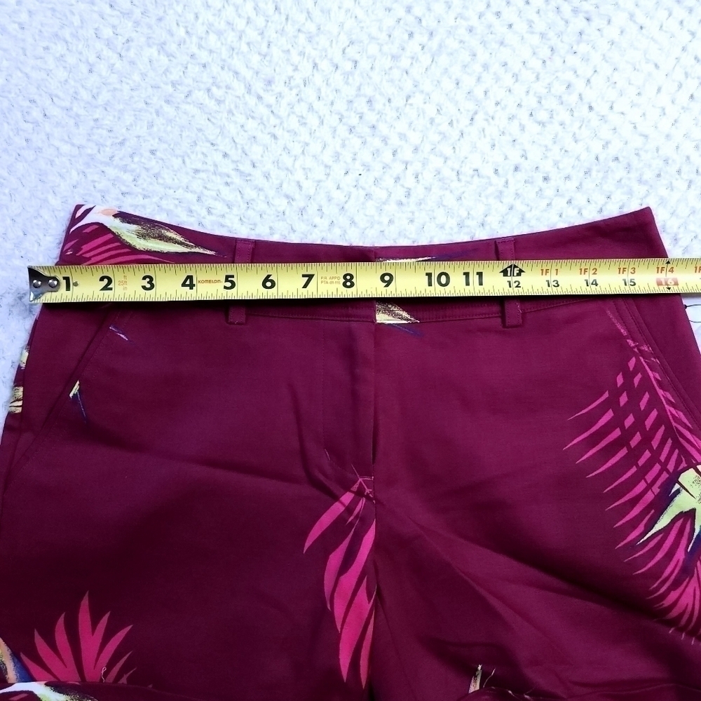 NWT Mid Rise Palm Leaf Hawaiian Chino Shorts SZ 4 Apt. 9 Torie - Picture 5 of 10